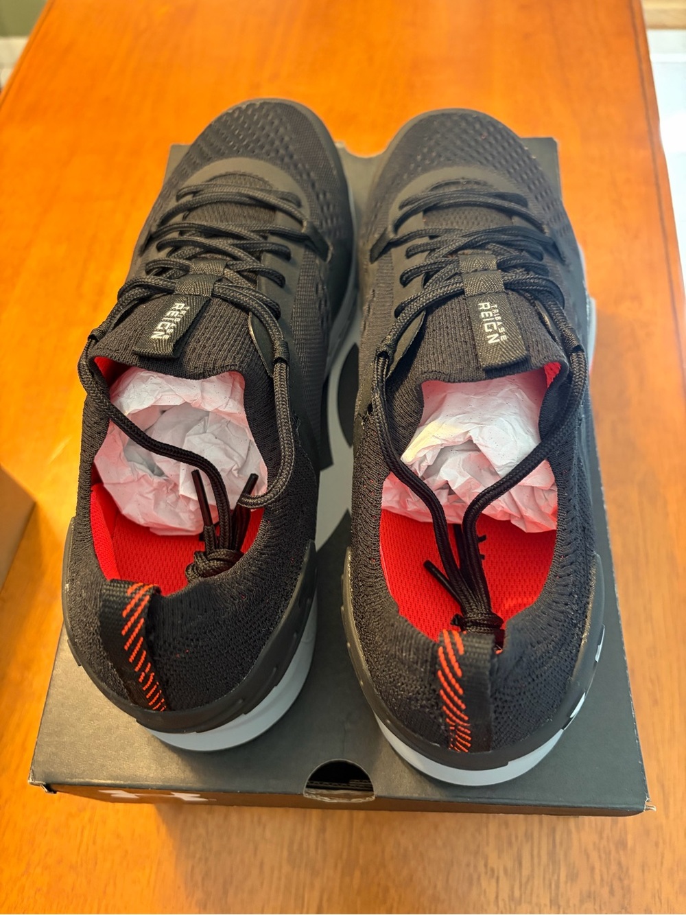 Under Armour Men’s Black and Red Training Shoes NWB Tribase Reign 2 - Picture 2 of 5